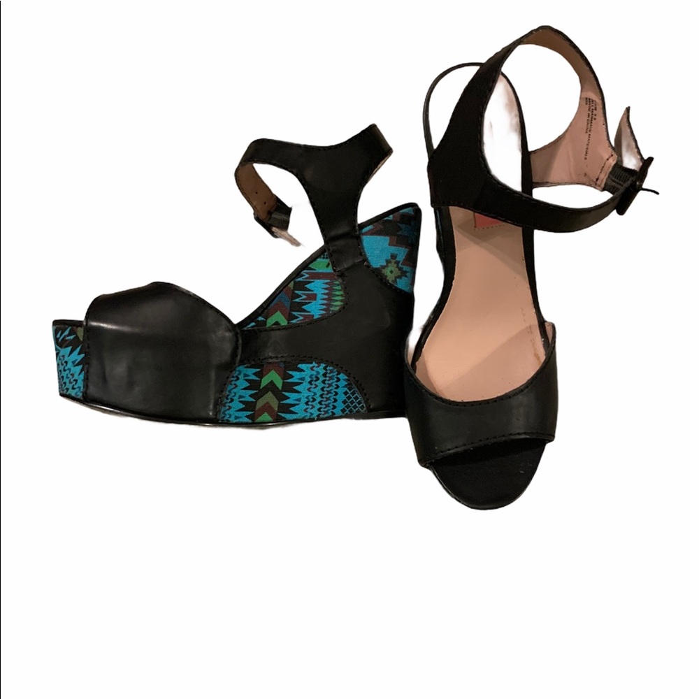 Betsey Johnson Colorful Y2K Abie Wedge Sz 8.5